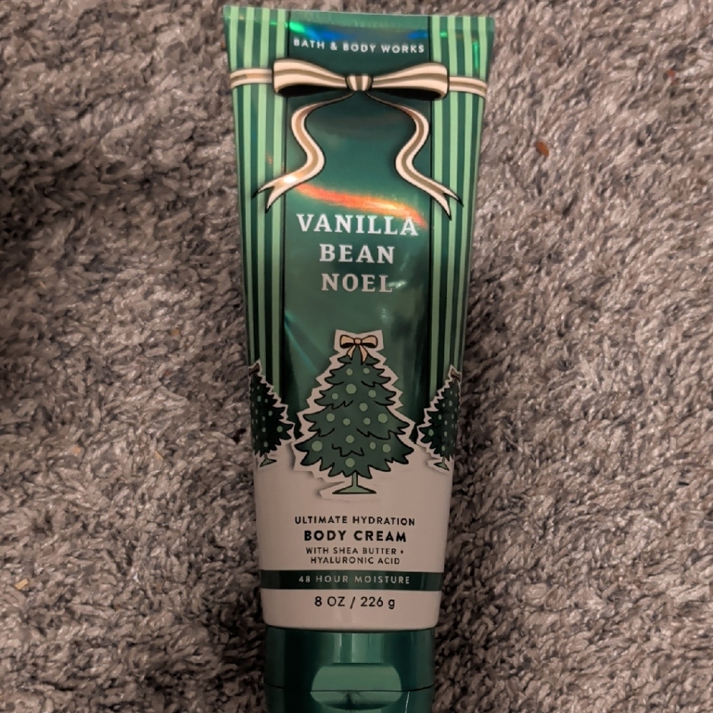 Bath & Body Works Vanilla Bean Noel Body Cream - Green & Gold